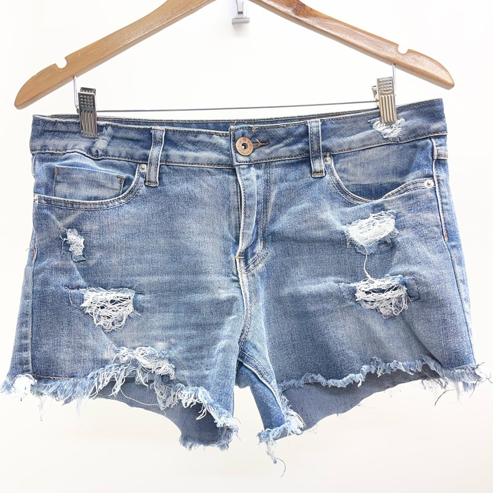 BONGO vintage Y2K Light Blue Distressed‎ Denim Short Shorts